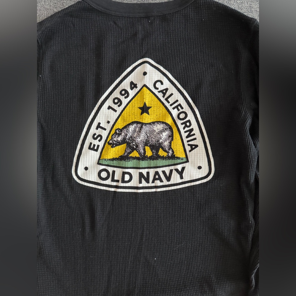 Old Navy Kids black Long Sleeve Tee - Picture 4 of 4